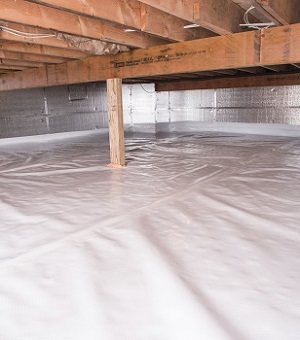 Installed crawl space insulation in Traskwood